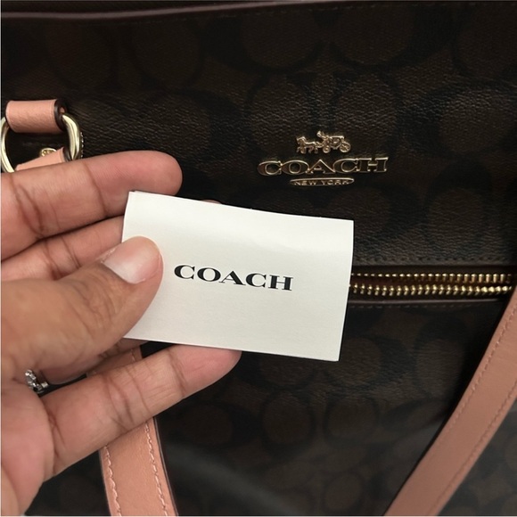Coach Gallery tote in signature canvas
NWT brown with light pink - Picture 8 of 15